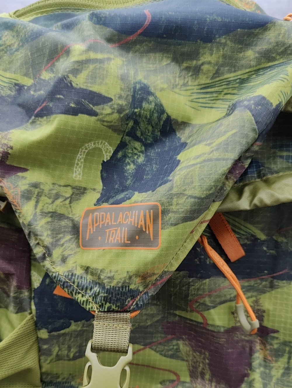 REI Co-op Flash 22 Print Back Pack - Picture 2 of 9